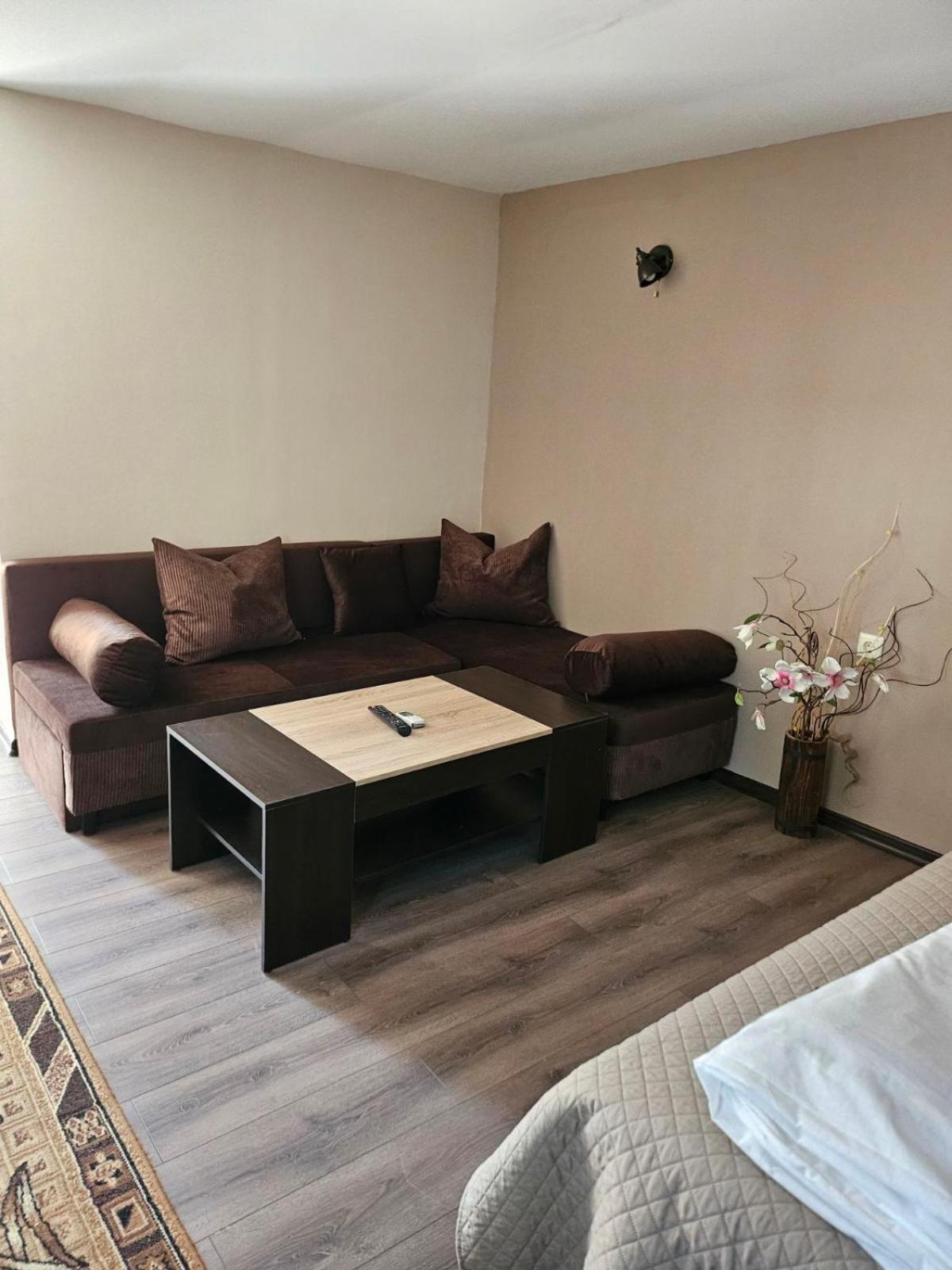 Orehite-Family Hotel ,Food & Pool Bozhichen Bagian luar foto
