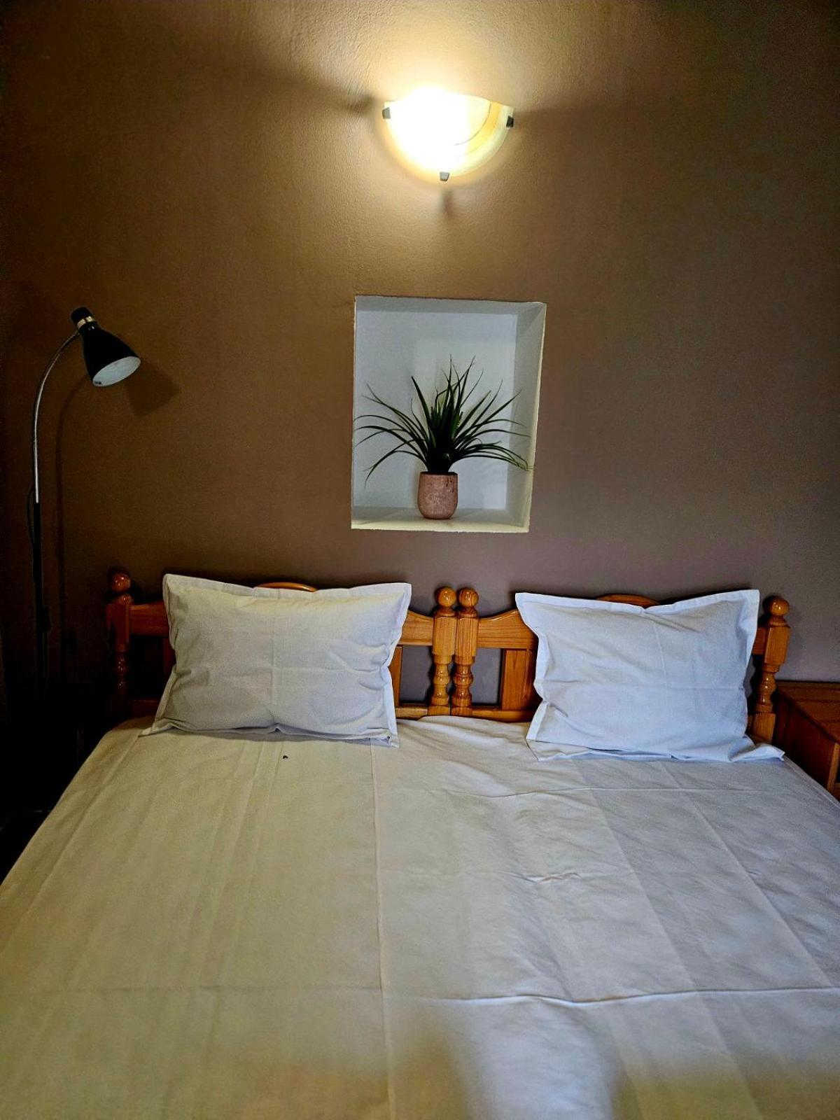 Orehite-Family Hotel ,Food & Pool Bozhichen Bagian luar foto